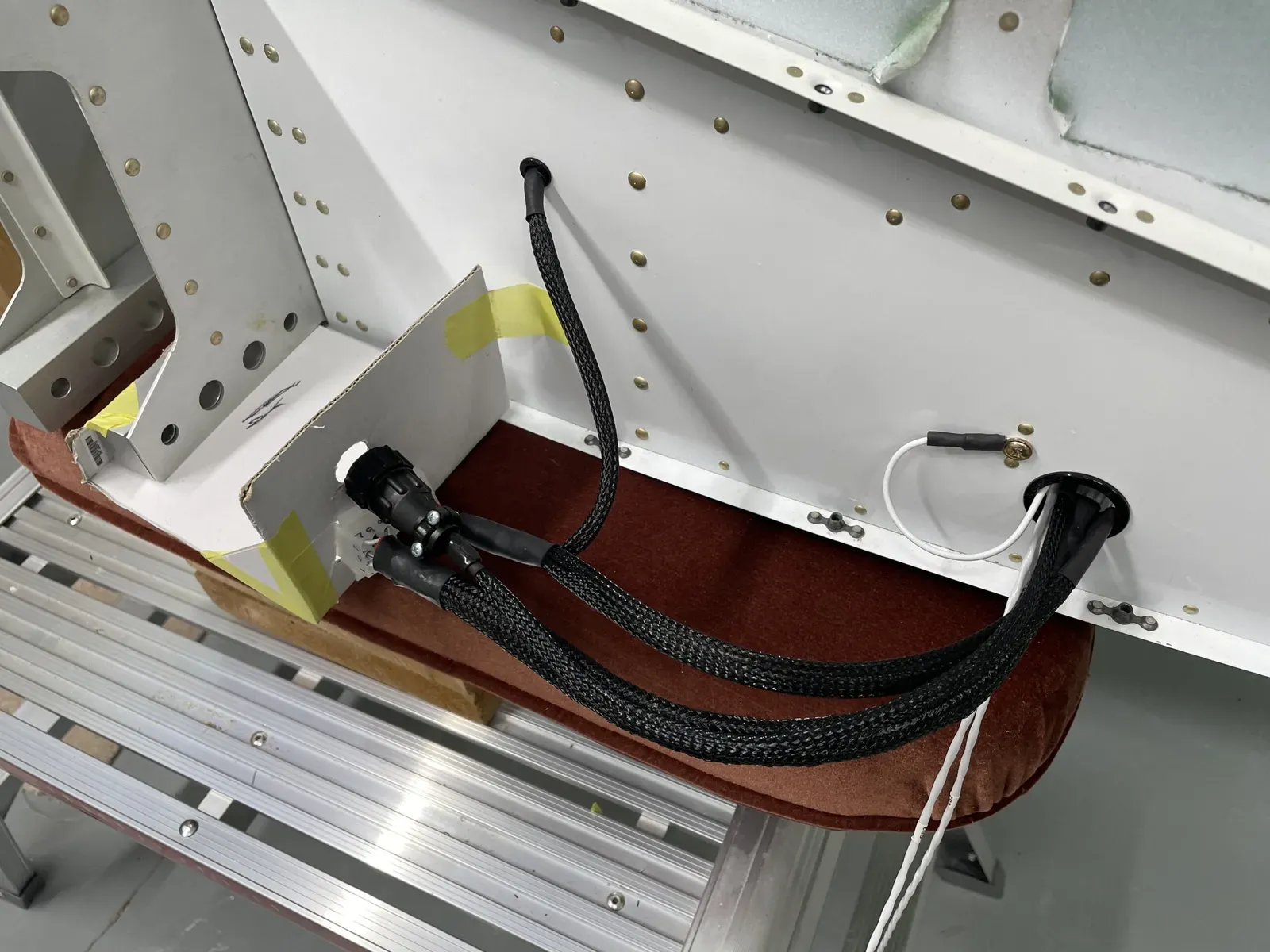 Fuselage Wing Root Connectors & VHF Antennae